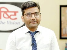 ट्यूबवेल ऑपरेटर का बेटा बना डिप्टी कलेक्टर, UP PSC में हासिल की 10 वीं रैंक