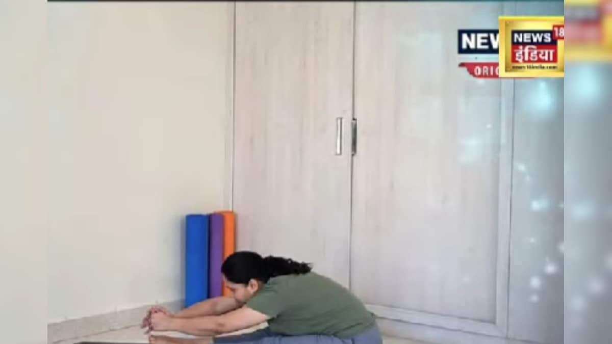 Yoga Session: कमर को बनाना है पतला तो करें चक्की चालनासन, फिट रहने के लिए रोज करें अभ्‍यास, जानें सही तरीका