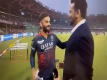 VIDEO: मैदान पर दिखा विराट कोहली का फनी अंदाज, जहीर खान की तोंद का उड़ाया मजाक