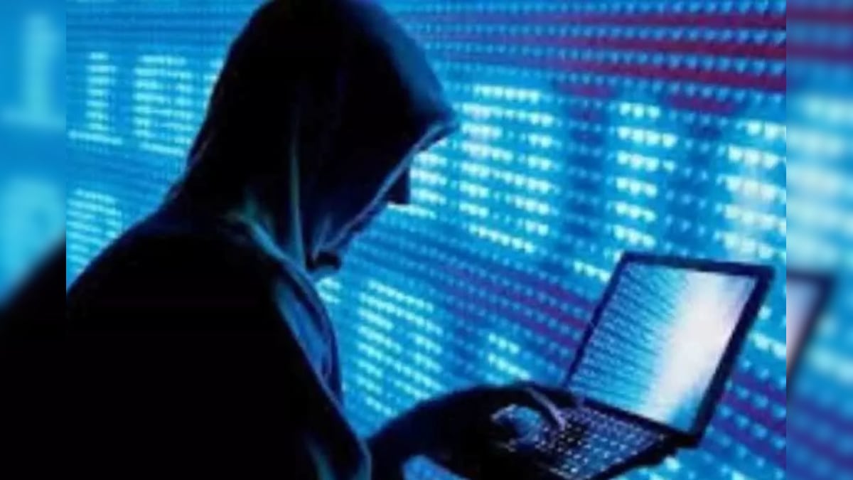 बैंक अकाउंट से लिंक है Aadhaar? हो जाएं अलर्ट, हैकर्स बायोमेट्रिक्स से खाली कर रहे खाता, एक्सपर्ट भी हुए हैरान