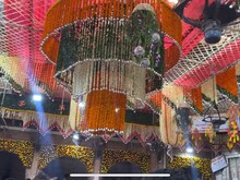 बांके बिहारी के लिए 'फूल बंगले'; रोज 1000 किलो फूल,कौन उठाता है लाखों का खर्च?