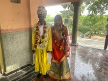 सीतापुर: समाज सेवियों ने कराई अनाथ मोहिनी की शादी,10 साल पहले हुई पिता की मौत