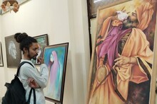 CCSU Meerut: कला प्रदर्शनी में छात्र-छात्राओं ने उकेरी अनोखी आकृति, देखिए Video