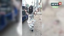 बोल्ड एंड ब्यूटीफुल ऊर्फी जावेद के जबरा फैन से मिलिए! सड़क पर पेपर ड्रेस पहन कर ढाया क़हर