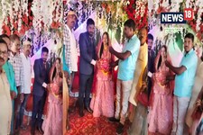 यह शख्स शादी में दूल्हा-दुल्हन को देता है अनोखा गिफ्ट, कई पीढ़ियों तक चलता है
