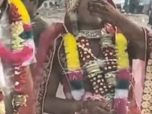 यह दुल्हन विवाह के समय खाने लगी गुटखा..अब वीडियो जमकर हो रहा वायरल