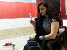 हापुड़ की गजब मेकअप गर्ल...चुकंदर से किया लिपस्टिक का कलर डार्क
