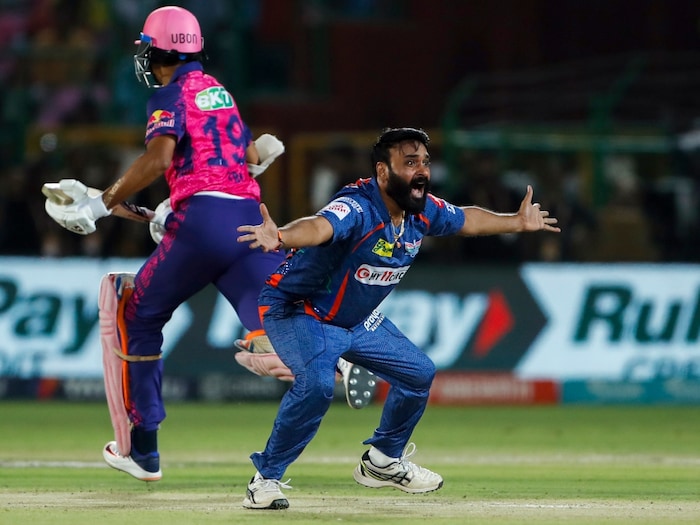 Amit Mishra breaks lasith malinga record