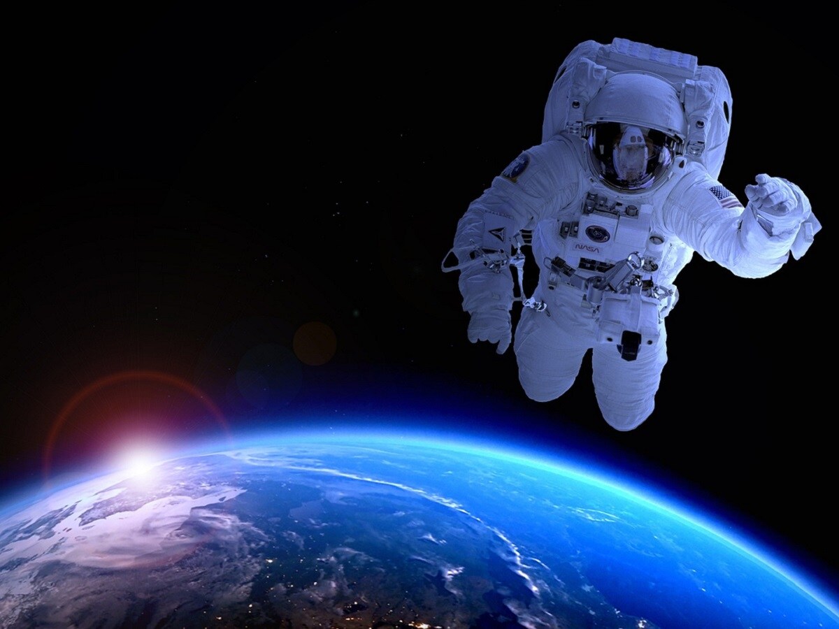 Space, Science, Research, Moon, Sunscreen, Astronauts, Spacewalk, Space travel, Space Radiation, Ultraviolet Rays, UV Rays, Spacesuit, 