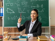 शिक्षा विभाग में 1.70 लाख से अधिक पदों पर भर्तियां, जानें आवेदन करने की शर्तें