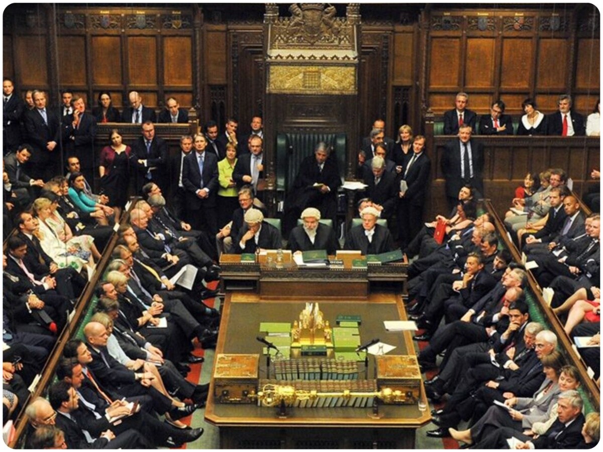 arrangement for sitting in parliament, Britain, France, US, Germany, South Africa, Egypt, how is the sitting pattern of MPs in new parliament of India, Indian Parliament, New Parliament, PM Modi
