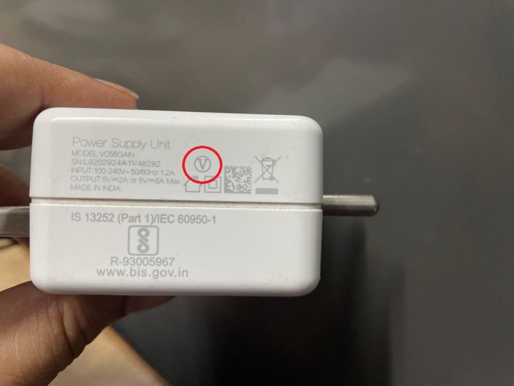 Tech Knowledge फोन चार्जर पर बने सिंबल देते हैं जरूरी सूचना, पर सब के