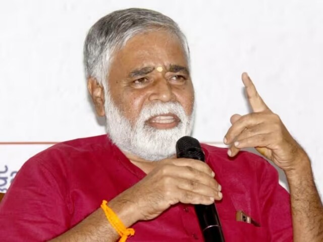 'हिजाब बैन' करवाने वाले नागेश हारे, इस विवाद का केंद्र रहे उडुपी में कौन जीता? 'हिजाब बैन' करवाने वाले नागेश हारे, इस विवाद का केंद्र रहे उडुपी में कौन जीता?