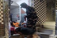 PHOTOS: द‍िल्‍ली पुल‍िस का ड्रग माफ‍िया पर श‍िकंजा, चलाया 'ऑपरेशन कवच'... इतनी ड्रग्स बरामद
