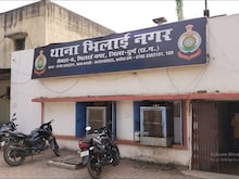 दो पक्षों के बीच खूनी संघर्ष, चले लाठी-डंडे और तलवार, जमकर हुई तोड़फोड़