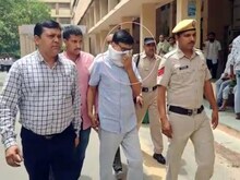 IAS अधिकारी धर्मेंद्र सिंह गिरफ्तार, 1.10 करोड़ रुपये रिश्वत ली, फिर काम...