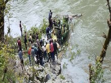 J&K: भारतीय सेना का ध्रुव हेलीकॉप्टर क्रैश, 2 पायलट और 1 टेक्नीशियन घायल