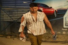 Pawan Singh New Look: पवन सिंह का 'पागल लुक' हुआ वायरल, फटे कपड़े और हाथ में चप्पल लिए दिखे पावर स्टार