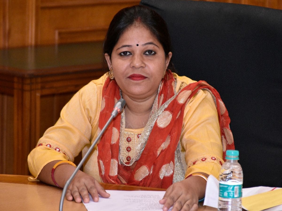 Sahitya Akademi News, Sahitya Akademi Award, Hindi Sahitya News, Hindi Literature News, Hindi Writer Upasana, Upasana Ki Kahani, Upasana Books, Upasana Story Books, Savita Pandey Poetry in Hindi, Savita Pandey Ki Kavita, साहित्य अकादमी का नारी चेतना कार्यक्रम, साहित्य अकादमी पुरस्कार, साहित्य अकादेमी अवार्ड, उपासना की कहानी, रुपाली संझा की कहानियां, सविता पांडेय की कविताएं, हिंदी साहित्य न्यूज, लिटरेचर न्यूज, Rupali Sanjha Hindi Author, Rupali Sanjha Ki Kahani, Rupali Sanjha Books, Sahitya Akademi Nari Chetna,