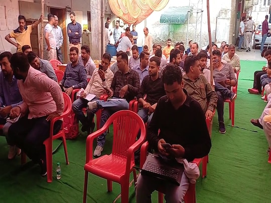 26 जोन खरीदने के लिए किसी भी ठेकेदार ने रुचि नहीं दिखाई.