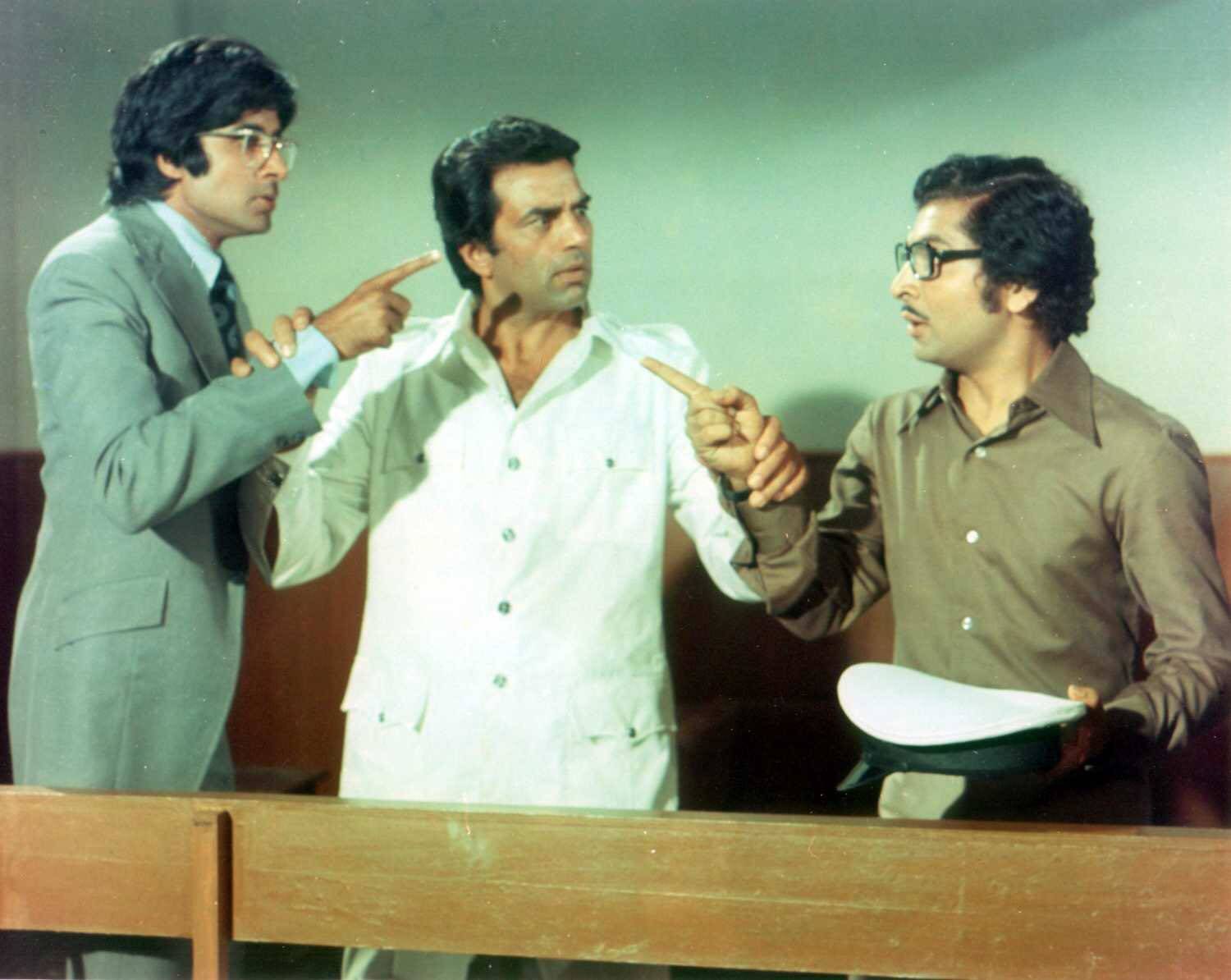 Asrani, Hrishikesh Mukherjee, Gulzar, Jaya Bachchan, 1971 film Guddi, Guddi, Govardhan Asrani, Asrani real name, Asrani movies, Asrani and jaya bachchan, Govardhan Asrani and Jaya Bachchan Struggle Story, asrani guddi, asrani jaya bachchan, asrani hrishikesh mukherjee