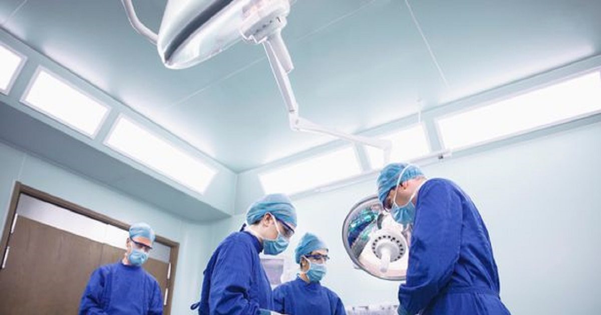 सस्ते दाम में सर्जरी करता था डॉक्टर, एक ही चाकू से काटता था सबका पेट