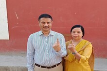 गाजियाबाद में मॉक पोल में कुछ ईवीएम खराब मिलीं, इस वजह से कुछ जगह देर से मतदान हुआ शुरू
