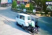 कानपुर में चोरों का गजब कारनामा, नहीं आती थी ड्राइविंग तो धक्का देकर ले जाने लगे वैन; देखें वायरल VIDEO