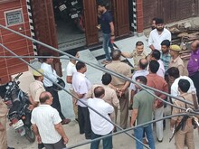 रेलवे कोऑपरेटिव बैंक के क्लर्क की हत्या, पत्नी के अवैध संबंध बताई जा रही वजह
