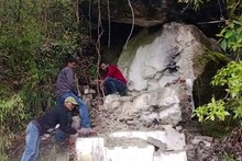 Uttarakhand 'Land Jehad': नैनीताल में भी शुरू हुई कार्रवाई, ध्वस्त हुई सैय्यद बाबा की मजार