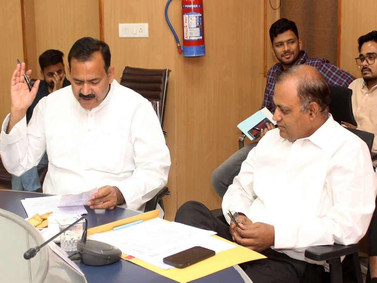 water bill free in delhi, delhi jal board new scheme, Kejriwal government, water bill delhi jal board scheme, outstanding water bills, one time settlement scheme, delhi water bill settlement scheme, delhi water bill scheme in hindi, water news delhi, arvind kejriwal, water mathmatics in delhi, lg, delhi government, old water bill news, पानी का बिल माफ, पुराने पानी का बिल माफ होंगे, केजरीवाल सरकार, दिल्ली जल बोर्ड, डीजेबी, एलजी, दिल्ली सरकार, पानी, दिल्‍ली, दिल्‍ली में पानी का बिल फ्री, दिल्ली पानी का बिल योजना, कितने लोगों को होगा फायदा  water bill one time settlement scheme offer by arvind kejriwal delhi govt How much consumers benefit from the outstanding water bills understand mathematics 