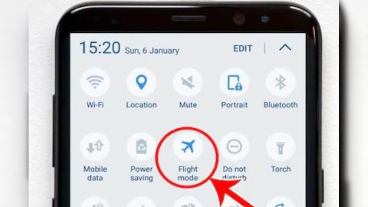 इस कारण से प्लेन में Flight Mode पर करवाया जाता है फोन, न करने पर हो सकती है दुर्घटना, या है कोई और कारण?