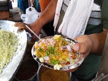 ग्वालियर में यहां मिल रहा विटामिन वाला पोहा, स्वाद के साथ सेहत के लिए भी शानदा