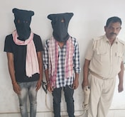 गोड्डा पुलिस के हत्थे चढ़े दो जालसाज, पलक झपकते ही अकाउंट कर देते थे खाली