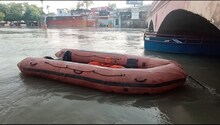 UP में इस नदी में डुबकी लगाने से डरते हैं लोग, पैर खींचने को लेकर जानें सच्चाई