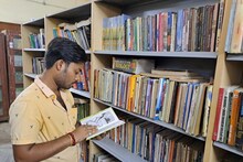 मात्र 70 रुपये सालाना फीस देकर इस लाइब्रेरी में करें पढ़ाई, अपने घर भी ला सकते हैं किताब