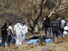 लापता लोगों को तलाशने चली पुलिस के होश उड़े, मिले मानव अंगों से भरे 45 बैग