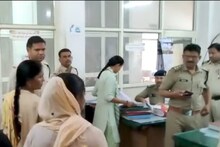 एसपी ऑफिस के सामने मां-बेटी ने खुद पर छिड़का मिट्टी का तेल, पुलिसवालों के उड़े होश, दर्दनाक है कहानी