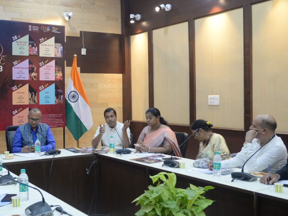 National School of Drama, National School of Drama Theater, Summer Theater Festival 2023, Hindi Theater News, Hindi Drama, Hindi Play, Hindi Sahitya News, Literature News, राष्ट्रीय नाट्य विद्यालय, राष्ट्रीय नाट्य विद्यालय रंगमण्डल, ग्रीष्मकालीन नाट्य समारोह, रानावि रंगमंडल, हिंदी नाटक, हिंदी प्ले, हिंदी साहित्य न्यूज, लिटरेचर न्यूज, NSD Repertory, NSD Repertory Play, NSD Delhi, NSD Delhi Admission, NSD Summer Theater Festival, Hindi Natak, एनएसडी रंगमंडल, NSD Play, Tajmahal Ka Tender by Ajay Shukla, ताजमहल का टेंडर, Tajmahal Ka Tender Hindi Natak, Andha Yug by Dharmvir Bharti, Andha Yug Hindi Play, Abhigyan Shakuntalam Hindi Drama, Amazon.in, Abhigyan Shakuntalam by Kalidas, Laila Majnu Hindi Play, Laila Majnu by Ismail Chunara, NSD Play Tickets, NSD Play Ticket Booking, Boomyshow.com, NSD Play Ticket Price,