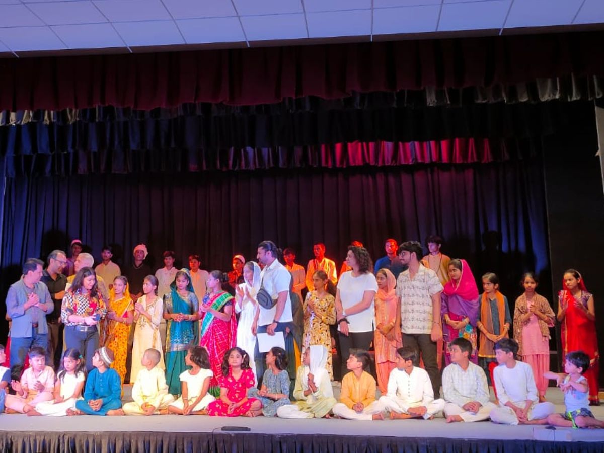 Panch Parmeshwar by Premchand, Panch Parmeshwar Hindi Kahani, Premchand Panch Parmeshwar, Panch Parmeshwar Hindi Natak, Delhi Government, Hindi Academy Delhi, Hindi Academy Delhi News, Hindi Academy Masti Ki Pathshala, Masti Ki Pathshala Songs, Delhi Government Masti Ki Pathshala, Shriram Sharma, Vachaspati Pathak Books, Vachaspati Pathak Ki Kagaz ki Topi, Summer Theater Workshop 2023, Hindi Theater News, Hindi Drama, Hindi Play, Hindi Sahitya News, Literature News, हिंदी नाटक, हिंदी प्ले, हिंदी साहित्य न्यूज, लिटरेचर न्यूज, हिंदी अकादमी दिल्ली, बाल उत्सव 2023, हिंदी अकादमी बाल उत्सव, हिंदी अकादमी बाल रंग कार्यशाला, प्रेमचंद की कहानी पंच परमेश्वर, Panch Parmeshwar, Hindi Kahani, पंच परमेश्वर कहानी, प्रेमचंद की कहानी, प्रेमचंद साहित्य, पंच परमेश्वर नाटक, पंच परमेश्वर हिंदी नाटक, श्रीराम शर्मा,