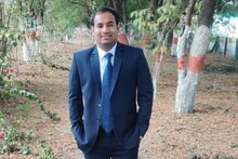 MPPSC Result: मां की परवरिश का रखा मान, अफसर बन संदीप ने रोशन किया नाम