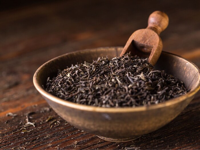 चेहरे पर चाहिए इंस्टेंट ग्लो, चाय की पत्ती का 5 तरह से करें इस्तेमाल