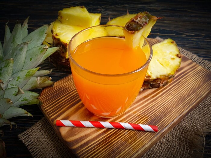 5 चमत्कारी गुणों से संपन्न है इस फल का जूस, गर्मी में शरीर को देते हैं