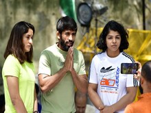 'विनेश, साक्षी और बजरंग ने नहीं दी कोई हेट स्पीच', अदालत में बोली दिल्ली पुलिस