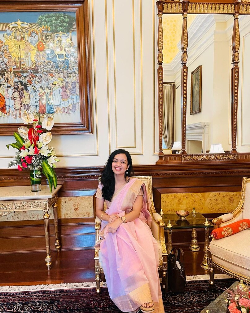  ifs apala mishra, upsc success story, ias topper story, upsc topper, Dr. Apala Mishra, IAS exam, UPSC 2020, Dr. Apala Mishra got 9th rank UPSC 2020, Who is Dr. Apala Mishra, Dr. Apala Mishra IAS, beautiful ifs officer, डॉ. अपाला मिश्रा, यूपीएससी सक्सेस स्टोरी, आईएएस टॉपर स्टोरी, आईएफएस टॉपर स्टोरी 