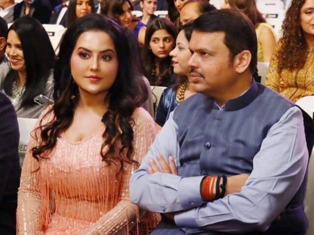 अमृता फडणवीस ने बुकी की बेटी से क्या कहा था? पुलिस चार्जशीट में हुआ खुलासा अमृता फडणवीस ने बुकी की बेटी से क्या कहा था? पुलिस चार्जशीट में हुआ खुलासा