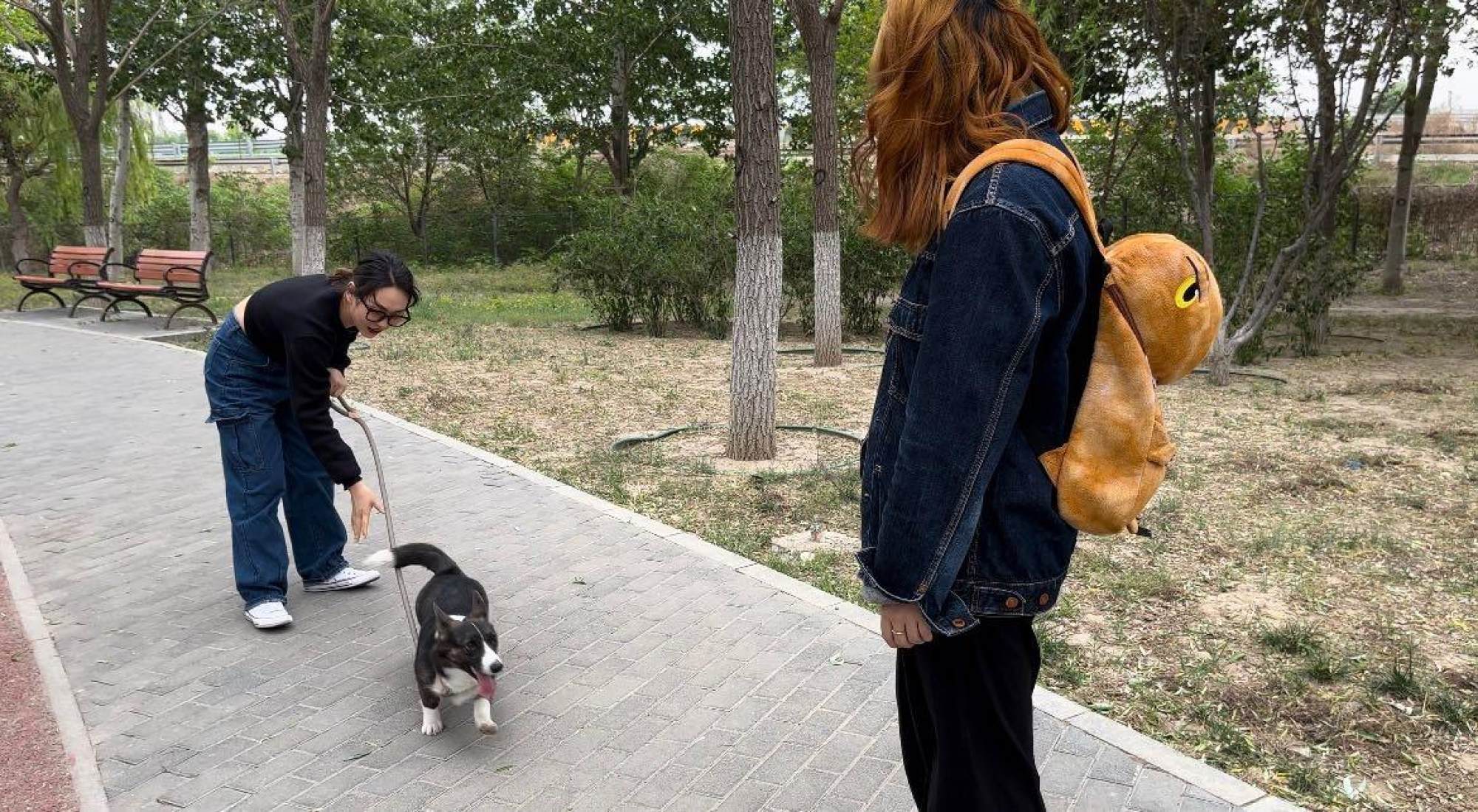 woman charges just 11 rupees to rent herself, 1 rupees fee to do happy things with strangers, girl renting herself for 11 rupees, girl renting herself, human rental service in china, girlfriend rental service, woman rents herself for 1 yuan