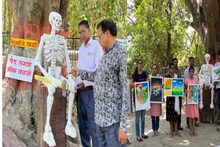 OMG! इन पेंटिंग्स को मोतिहारी के चौराहे पर लगाने की है योजना, छात्र क्या बचाने का दे रहे संदेश