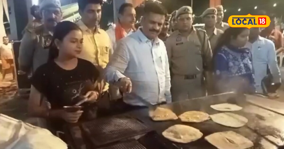 सहारनपुर के डीएम ने कांवड़ यात्रियों के लिए सेंकी रोटियां, लगाए हर-हर ...