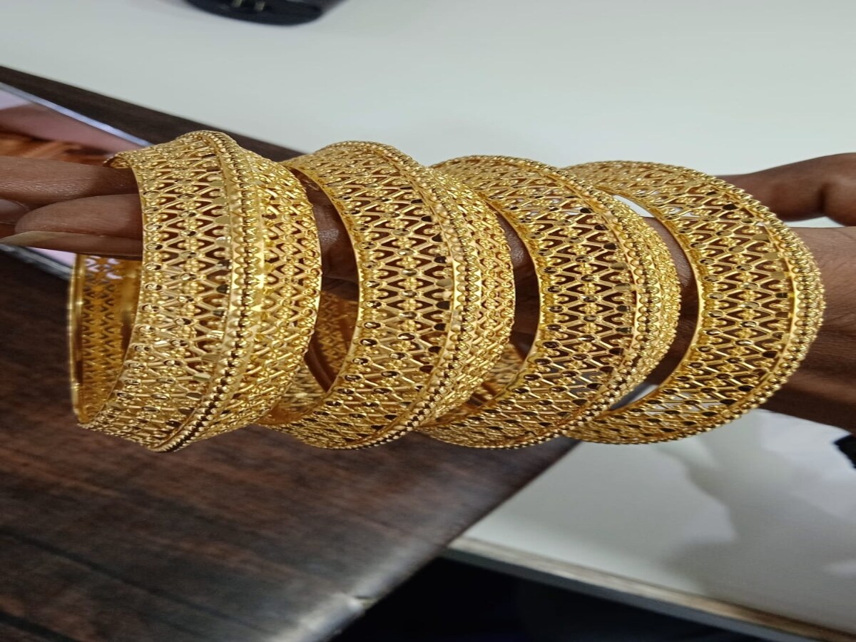 Stylish gold bracelet designs huge collection - YouTube